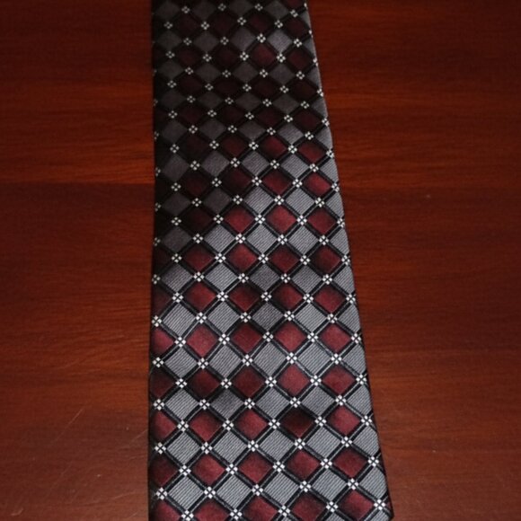 ​Platinum Designs,100% Silk,(REPP) Burgundy Red,Grey Plaid Geometric Tie - Picture 5 of 5